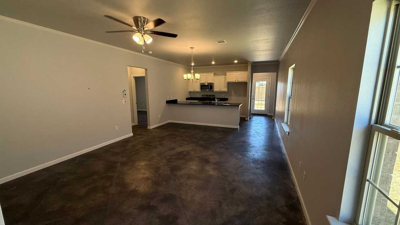 6640 Pepperdine Dr - Photo 5 of 24