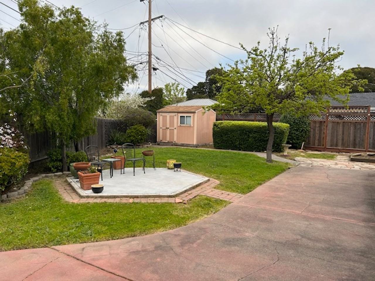 1735 Cottage Grove Ave - Photo 2 of 8