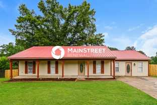 3720 Ramblewood Dr - Photo 1 of 1