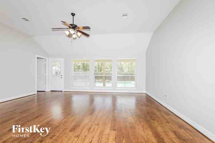 12064 Maverick Dr - Photo 2 of 15