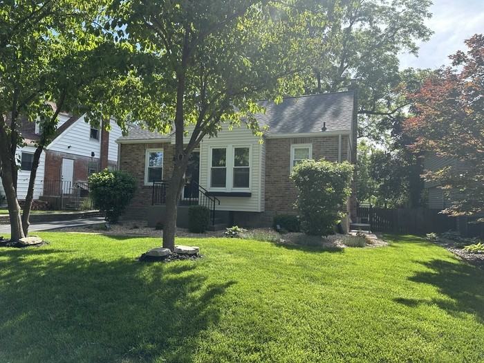 2448 Remington Ln - Photo 2 of 16