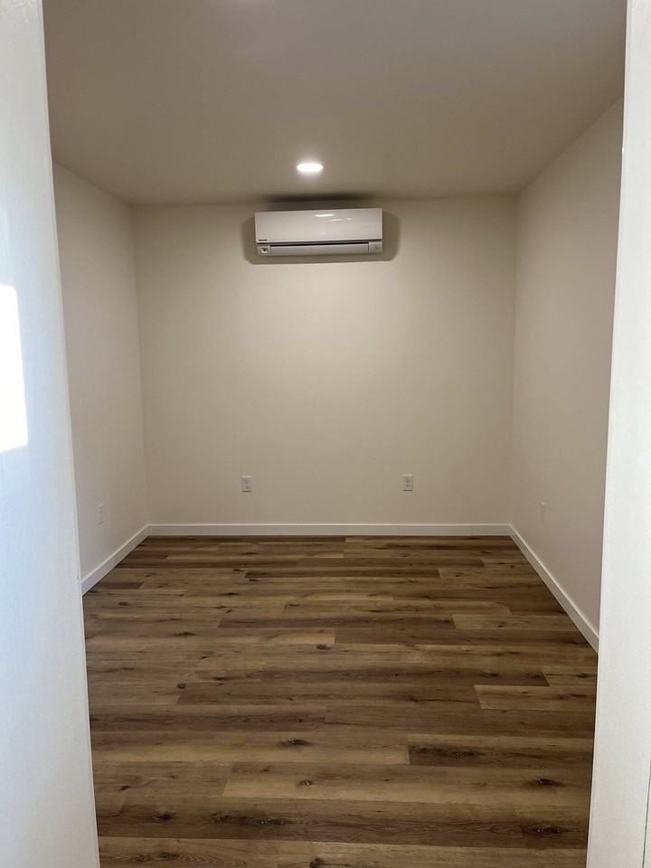 312 Woodworth Ave #C - Photo 2 of 12