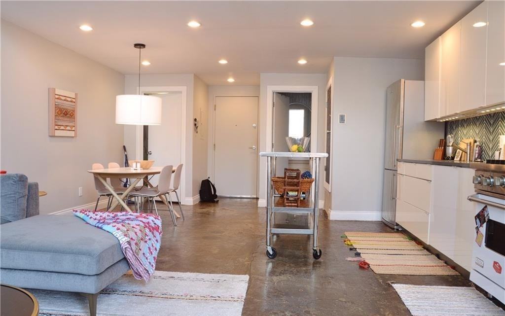 500 Delaware St #104 - Photo 2 of 14