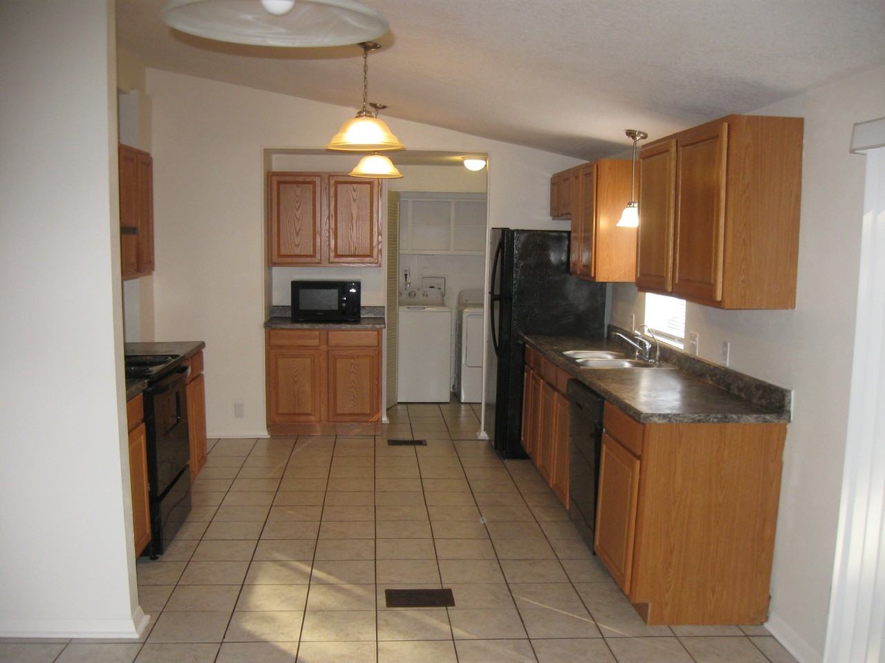 18632 Hewlett Rd #NA - Photo 3 of 8