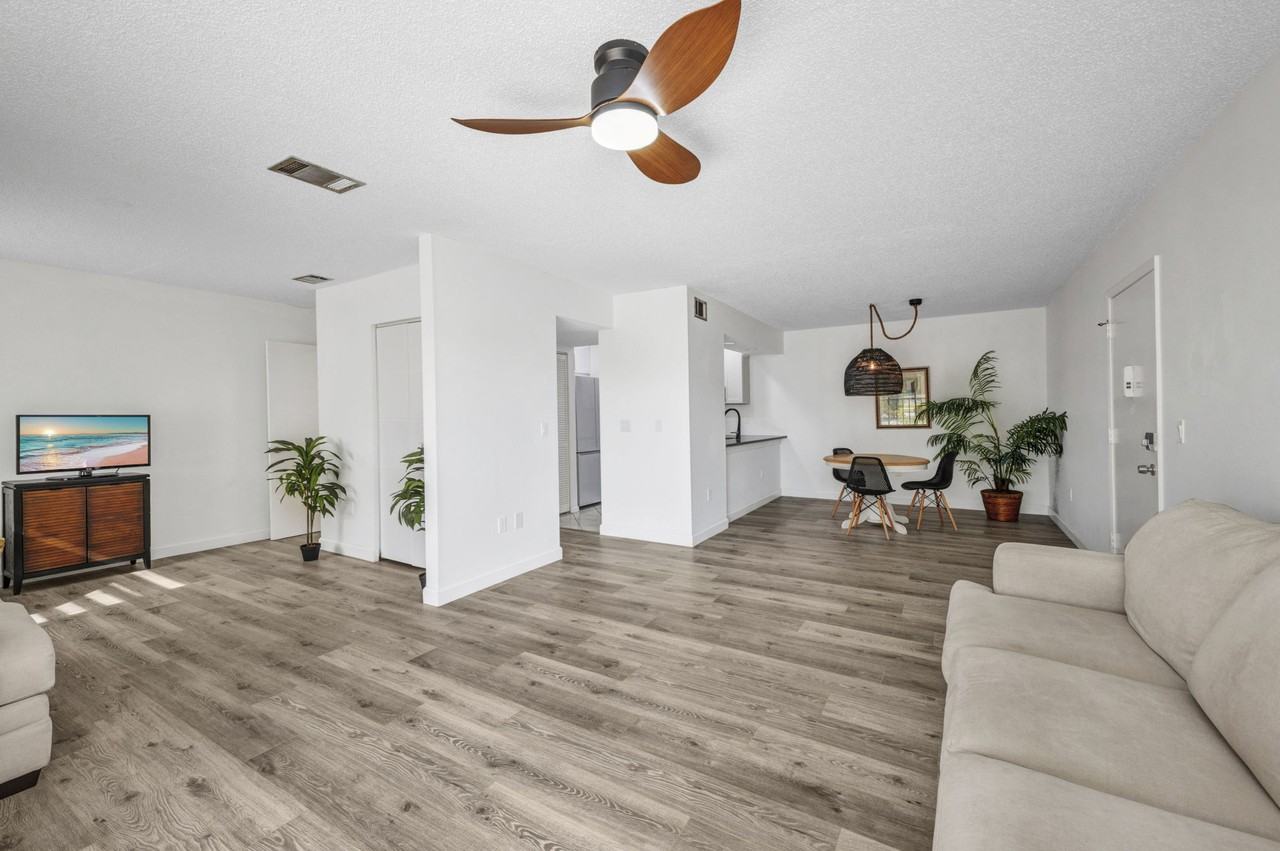 638 Bird Bay Dr E #201 - Photo 5 of 22