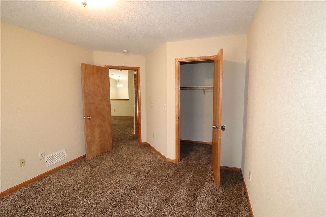 1712 Clover Dr #NA - Photo 7 of 13