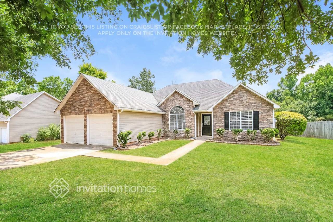 1692 Zacharys Way - Photo 2 of 15
