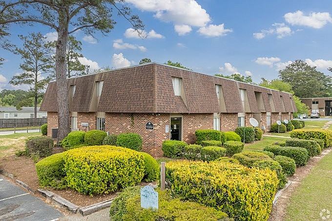 East Lake Apartments - Photo 4 of 7