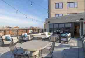 featured image of 202 N Queen St