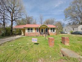 featured image of 764 Hopkins Dr