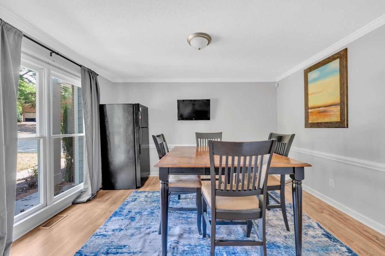 7231 Leaves Ln - Photo 2 of 5