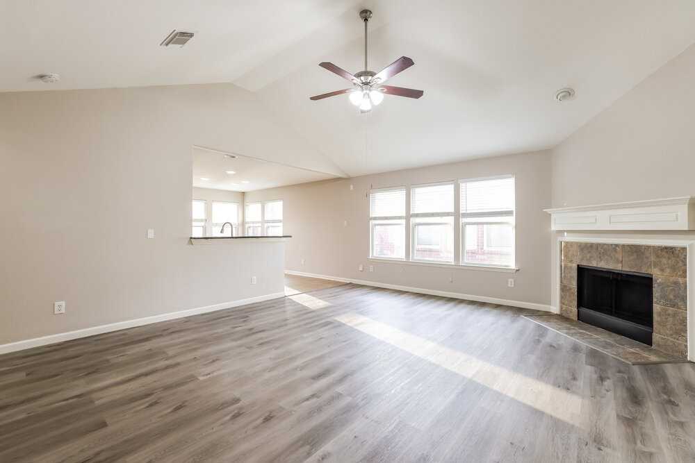 25102 Twister Trl - Photo 4 of 16