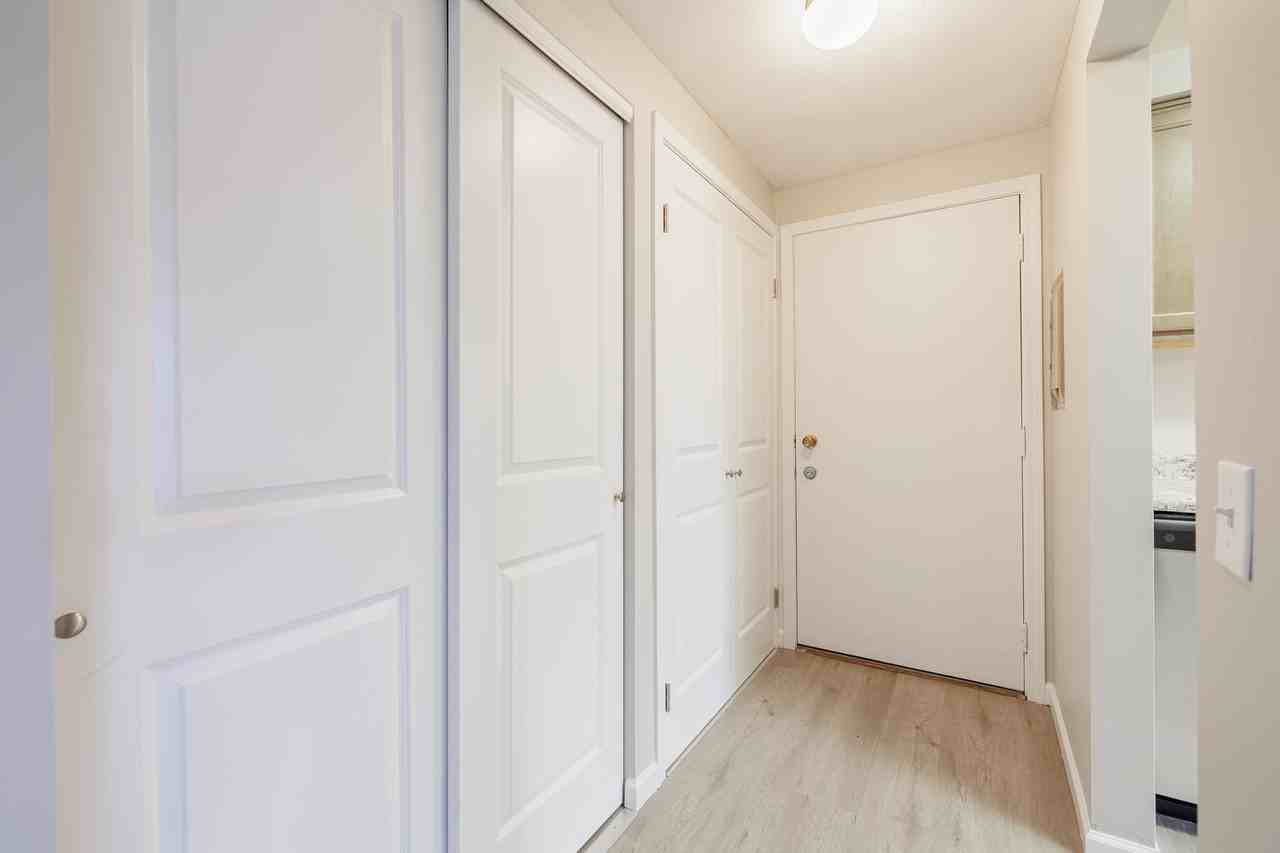 Swiss Chalet Apartments - Photo 6 of 37