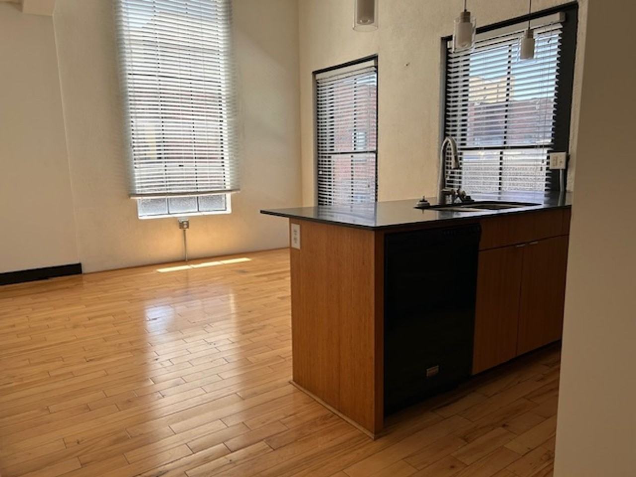 205 E. Broad Street - Photo 2 of 13