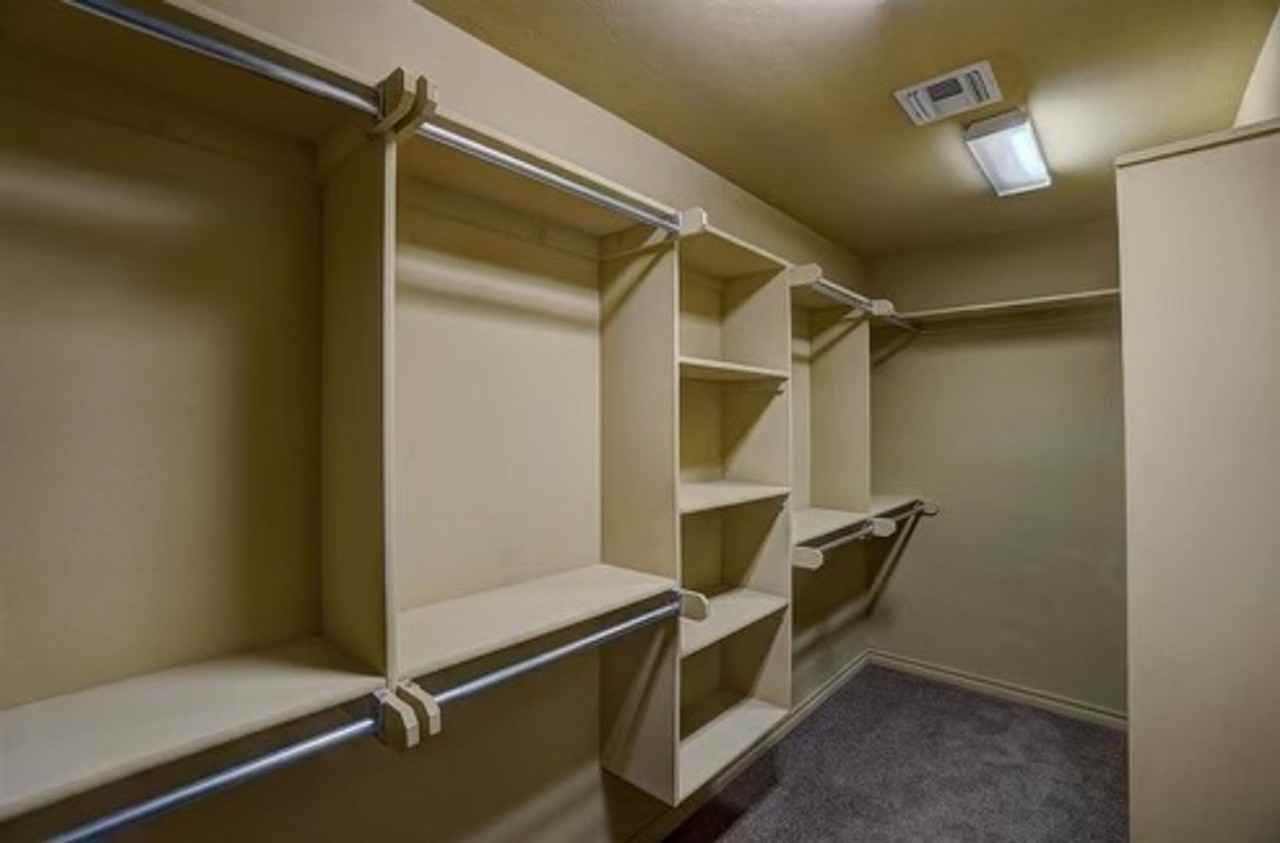 7904 Sw Powell Ct - Photo 6 of 26