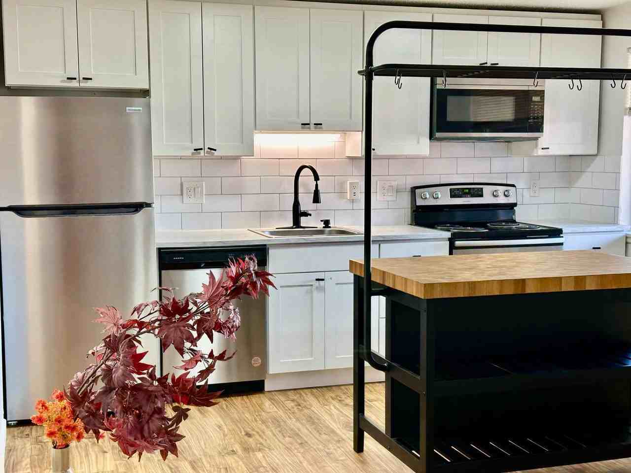 Parkview Apartments - Photo 6 of 22