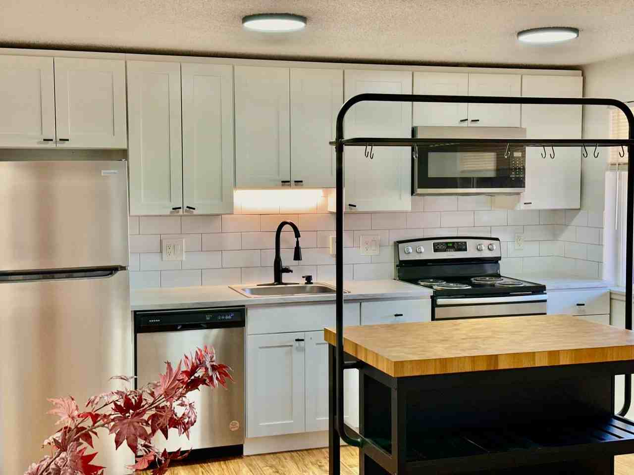 Parkview Apartments - Photo 7 of 22