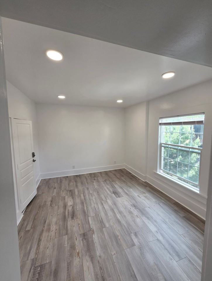 1218 Clarkson Street, LLC - Photo 5 of 26