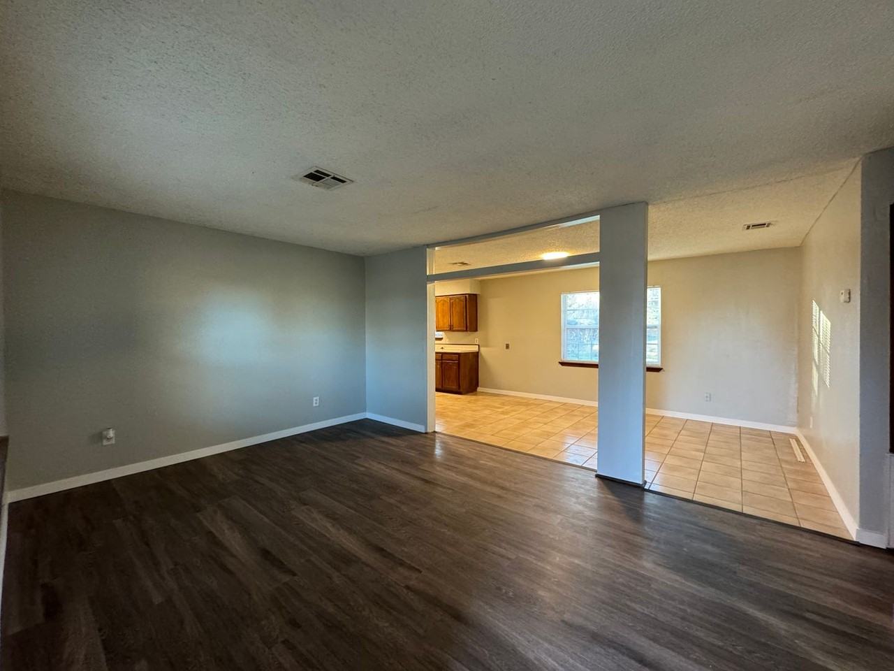 3308 Gwendolyn Ln - Photo 2 of 13