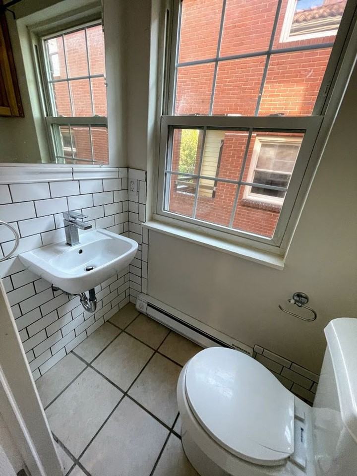 490 Mccully St - Photo 3 of 15