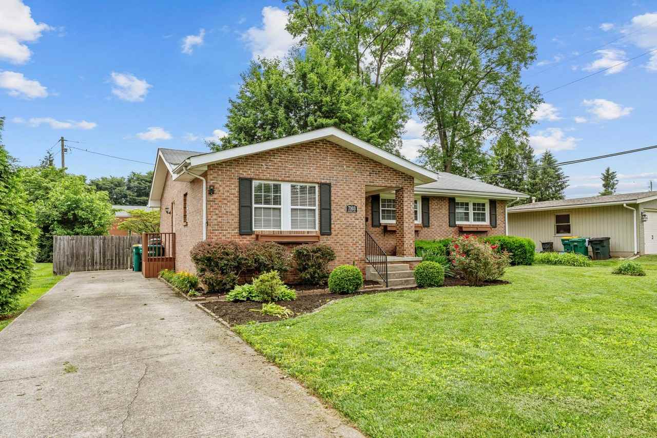 7103 Woolrich Rd - Photo 2 of 22