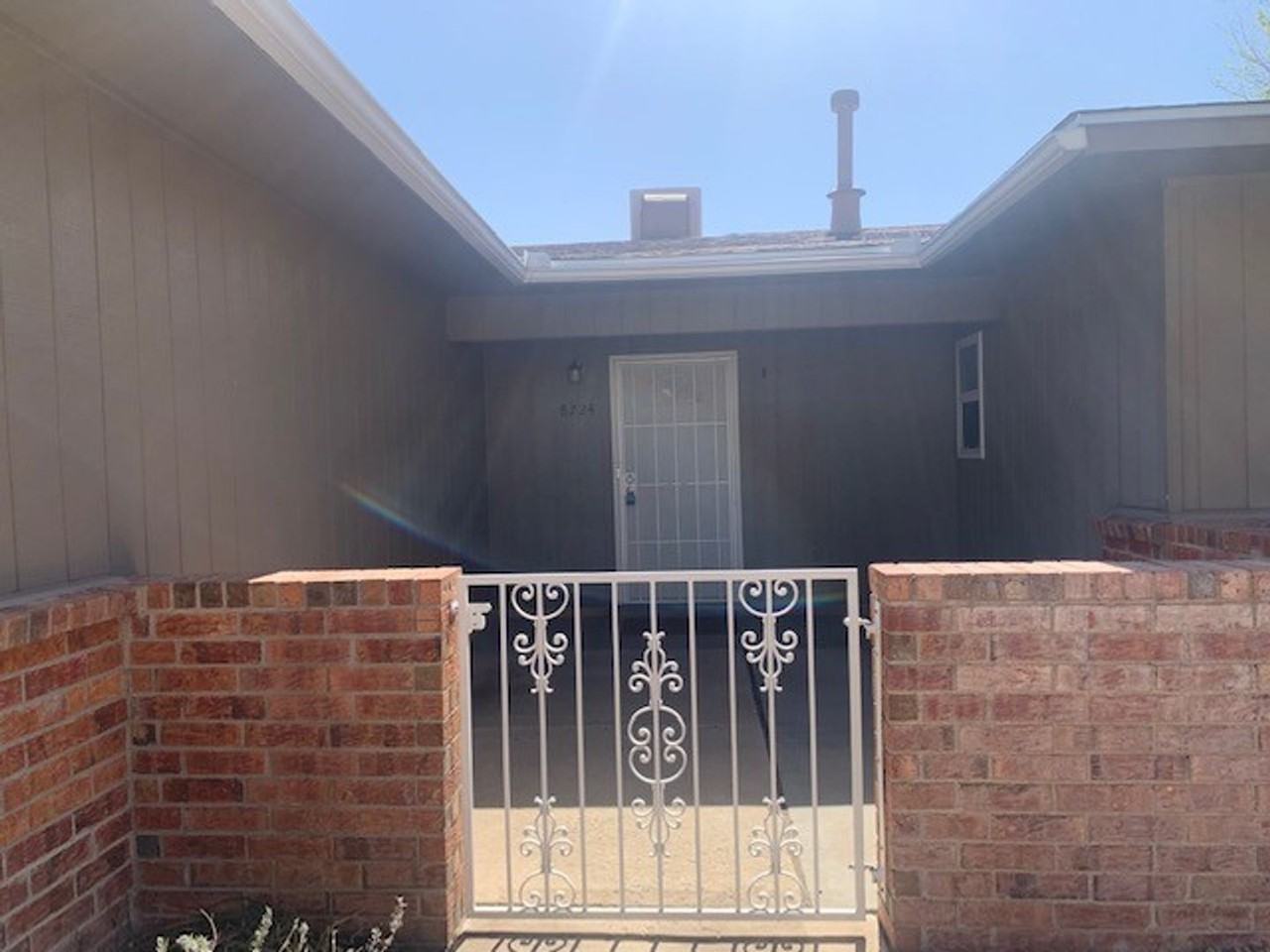 8724 Rough Rider Rd Ne - Photo 3 of 17