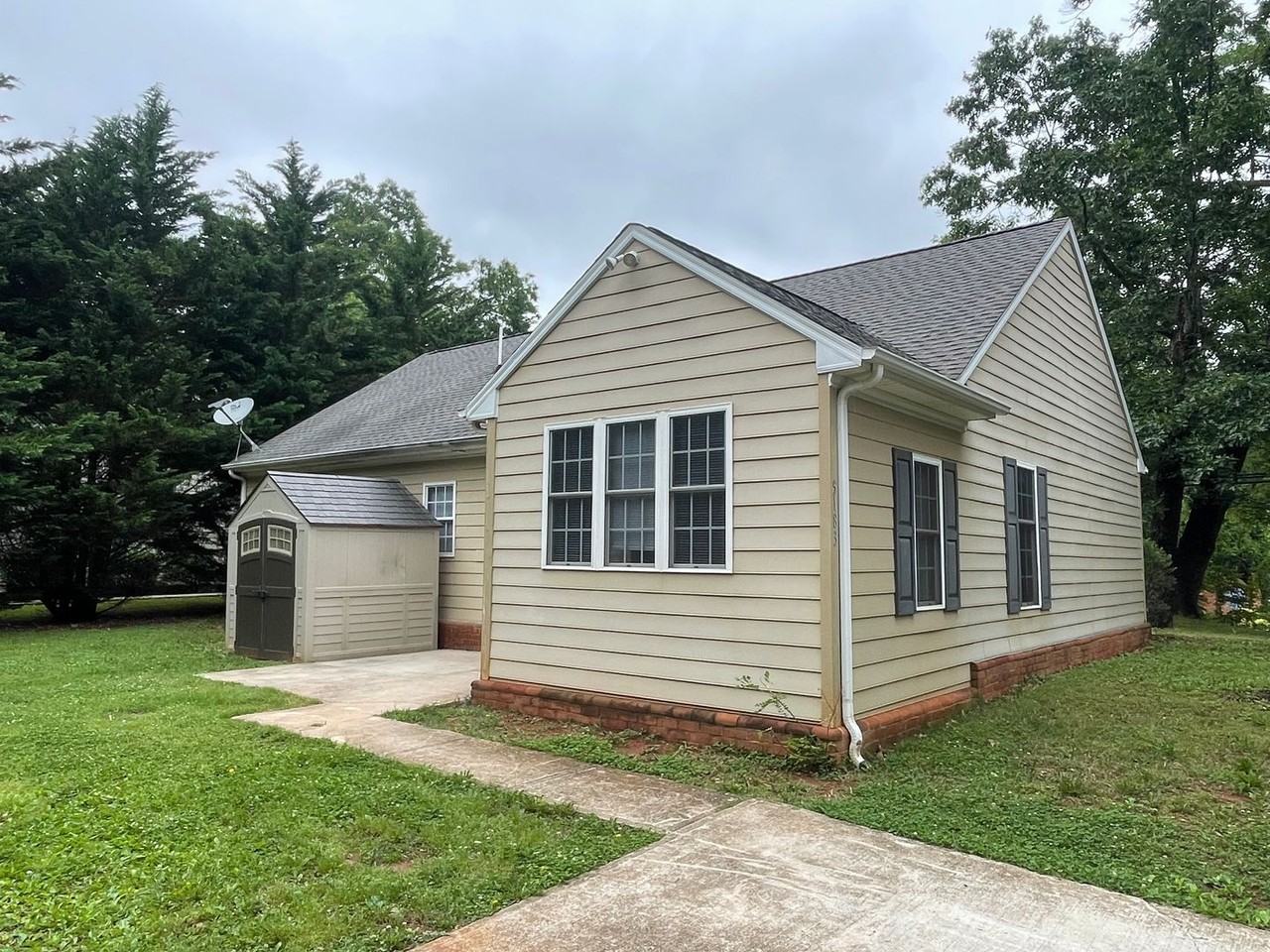 5183 Boonsboro Road - Photo 2 of 13