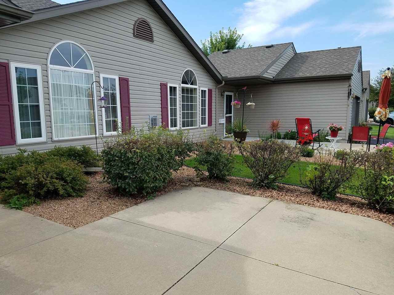 4940 36th Pl Nw - Photo 3 of 13