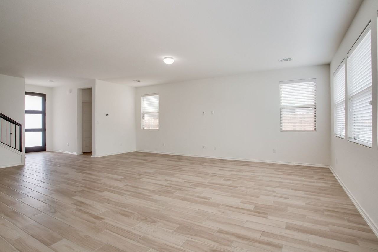9201 White Coral Dr #47 - Photo 7 of 28