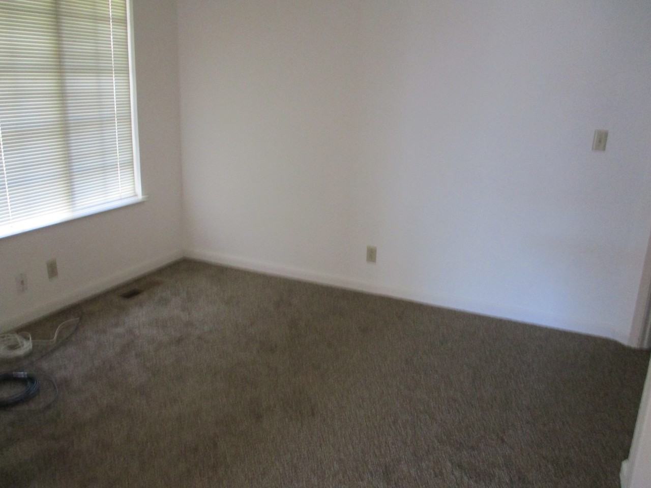 4879 Kimberley Cmn - Photo 2 of 6