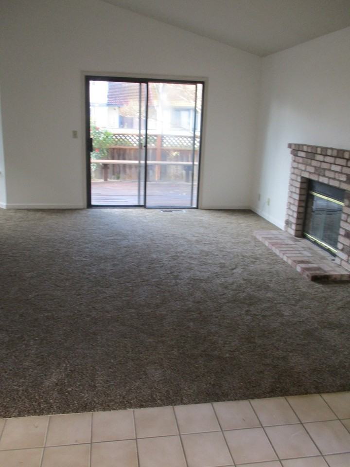 4879 Kimberley Cmn - Photo 3 of 6