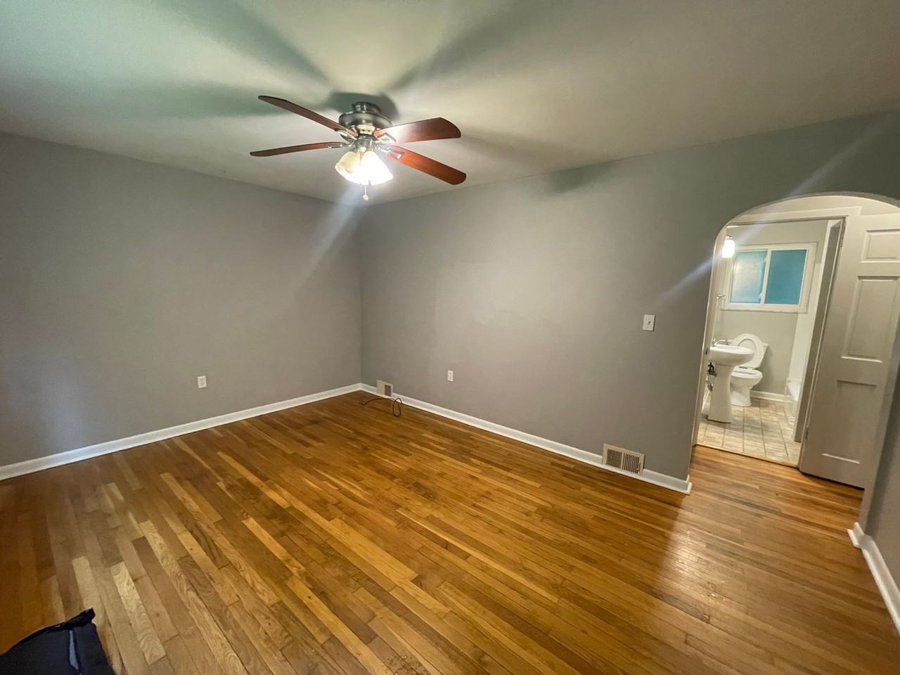 376 Spruce Run Rd - Photo 2 of 22