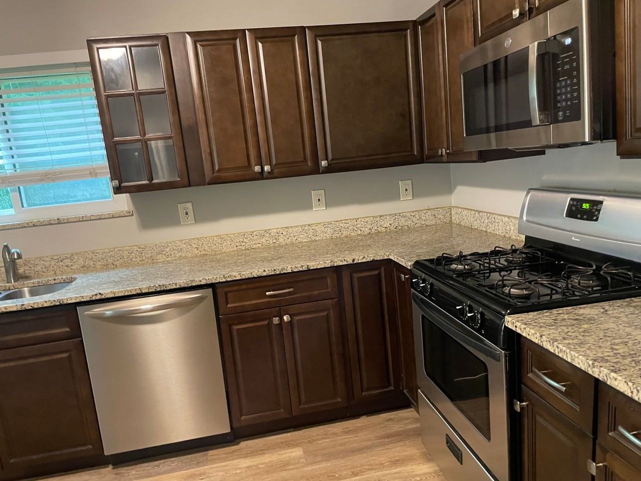 376 Spruce Run Rd - Photo 6 of 22