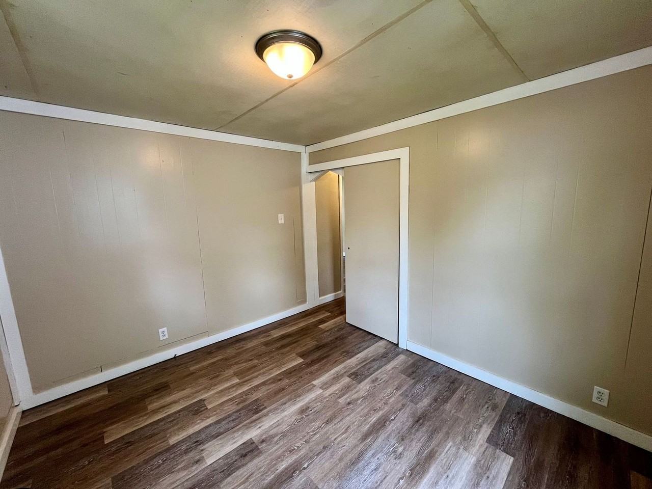 1525 Bopf St - Photo 6 of 15