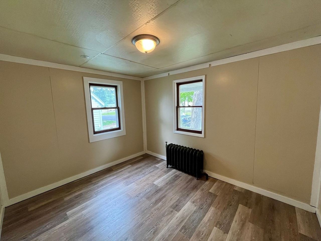 1525 Bopf St - Photo 7 of 15