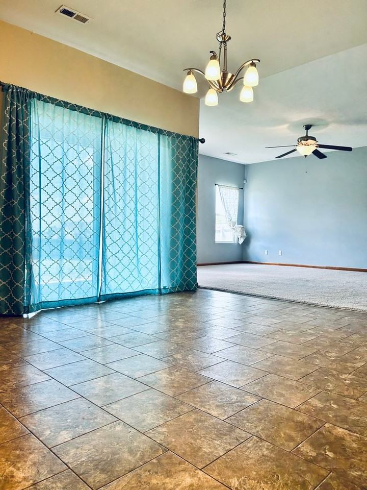 2743 Devin Dr - Photo 6 of 22
