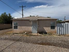 featured image of 1105 W Alameda St