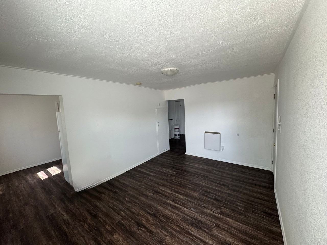 1105 W Alameda St - Photo 3 of 8