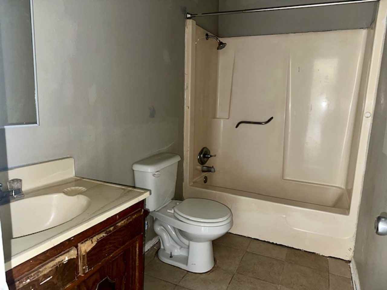 1215 Dove Hollow Ln - Photo 4 of 11