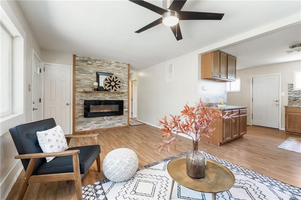 3940 Nicholas Rd - Photo 2 of 6