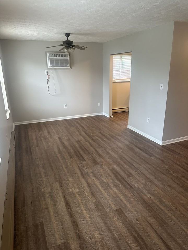 733 S Fort Thomas Ave - Photo 3 of 9