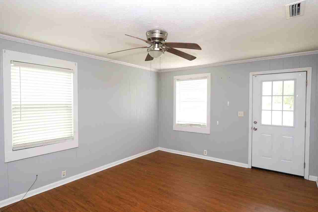 810 Lilly St #A - Photo 2 of 7