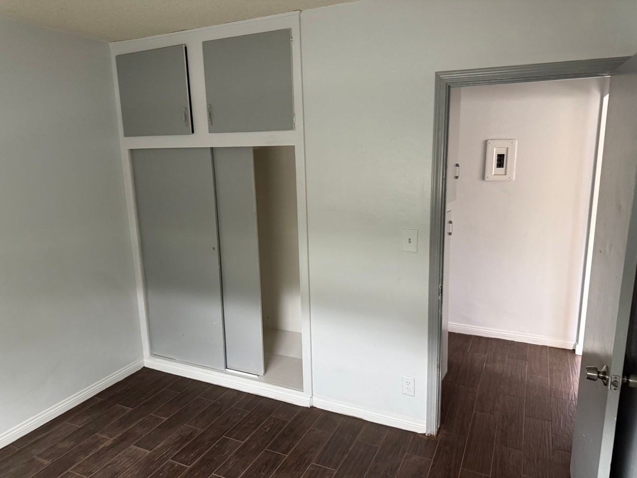 3642 Webster Ave - Photo 2 of 6