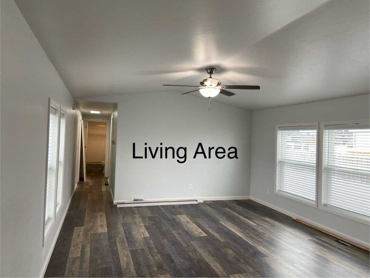 305 W Railroad Ave N - Photo 2 of 13