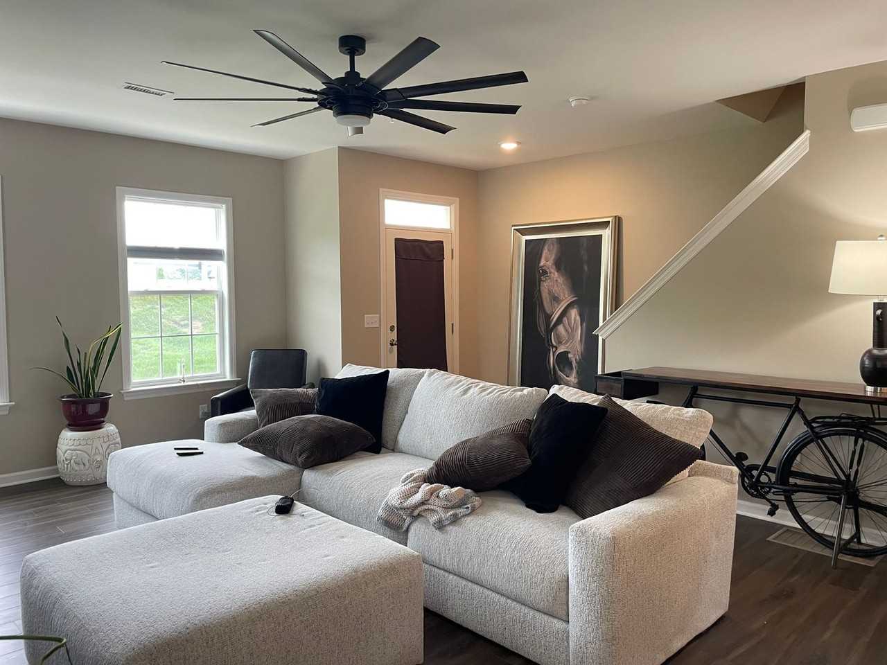 2445 Artesian Way - Photo 3 of 23