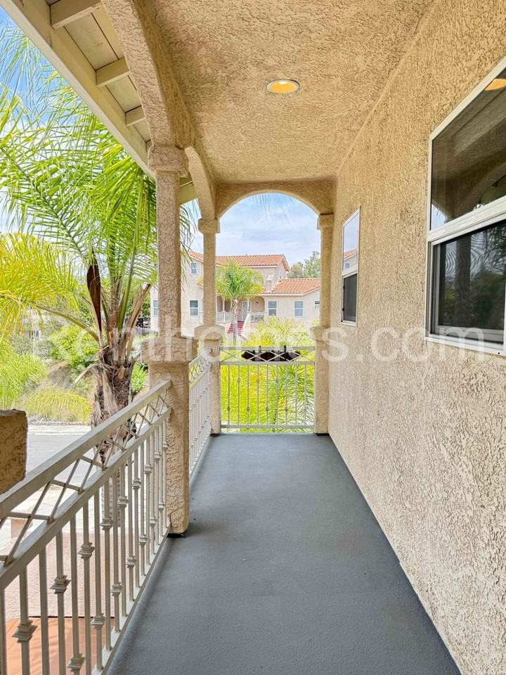 2065 Cherokee Ln - Photo 3 of 28