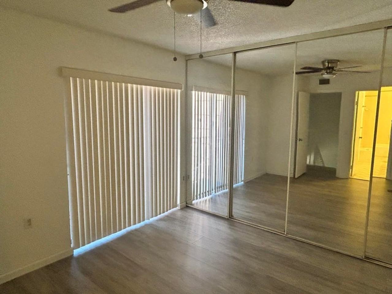 804 Blue Ridge Cir - Photo 4 of 11