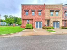 589 S Fretz Ave - Photo 1 of 1