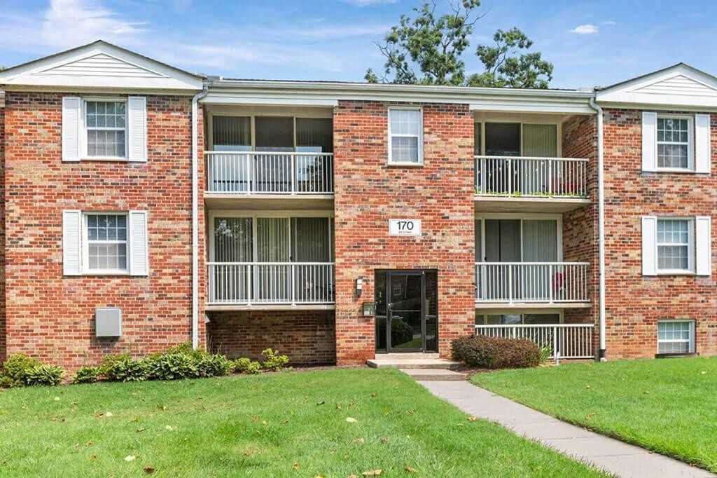 157 Westway - Photo 2 of 19