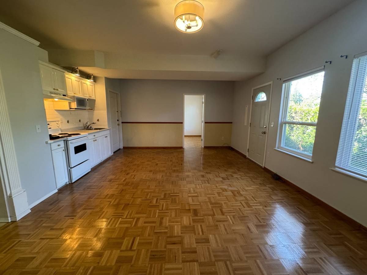 19866 Hammond Road - Photo 3 of 13